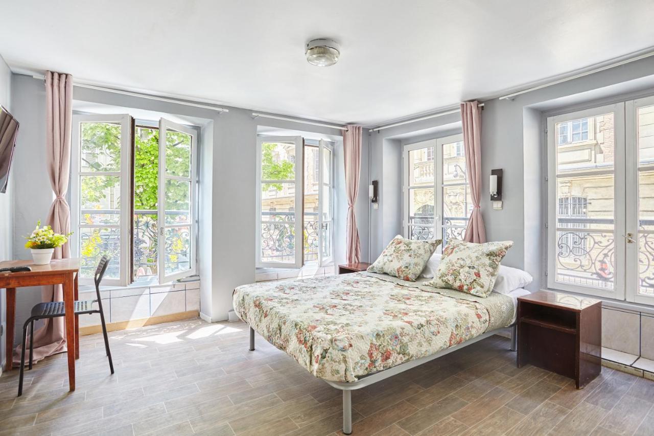 Le Petit Borda Hotel Paris Luaran gambar